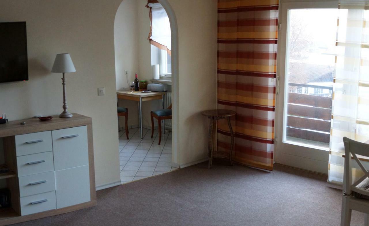Sunny 1-Room Apartment Near Railway Station Гарміш-Партенкірхен Екстер'єр фото