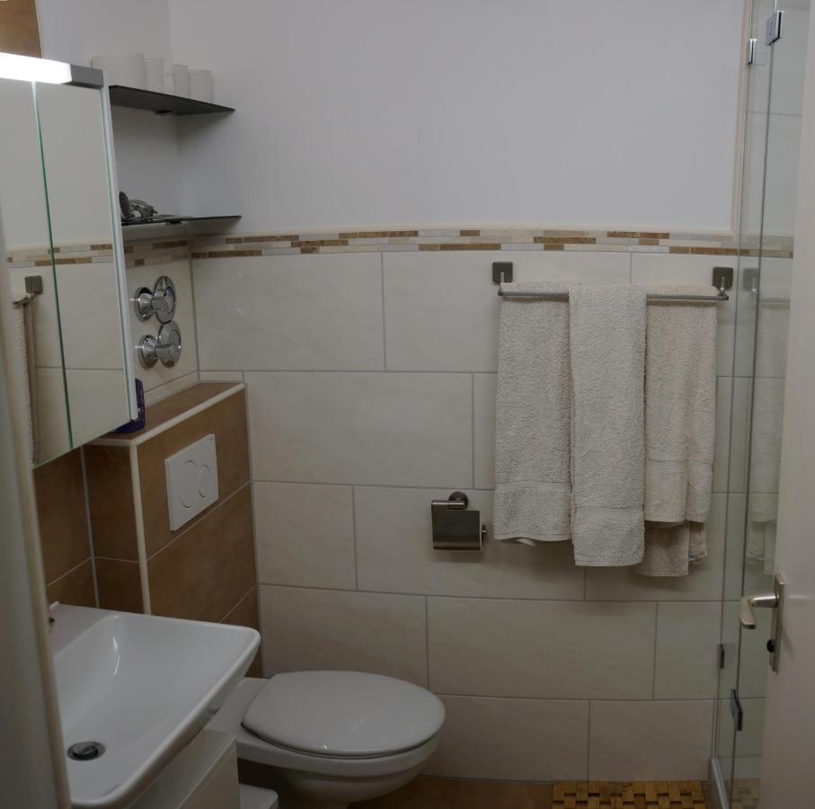 Sunny 1-Room Apartment Near Railway Station Гарміш-Партенкірхен Екстер'єр фото